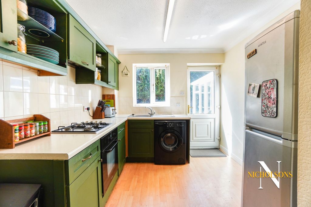 Property photo 3 of 19 4282545