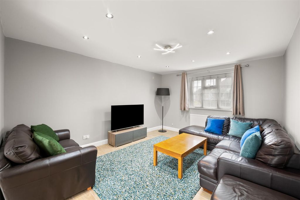 Property photo 2 of 22 Dsc_2468.Jpg