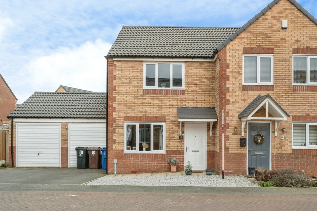 Property photo 1 of 20