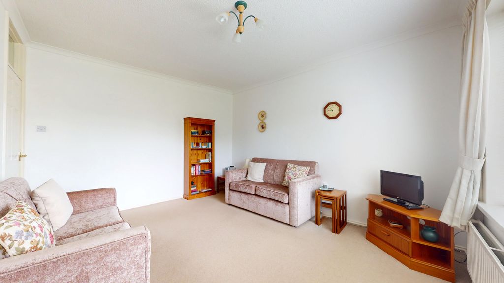 Property photo 3 of 11