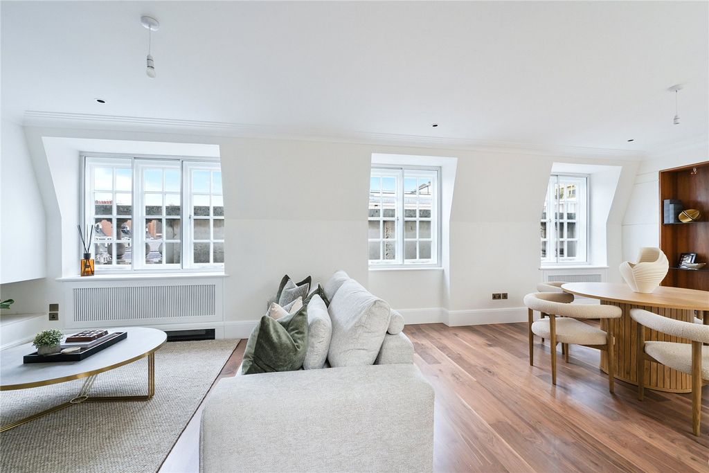 Property photo 2 of 22 Picture No. 17