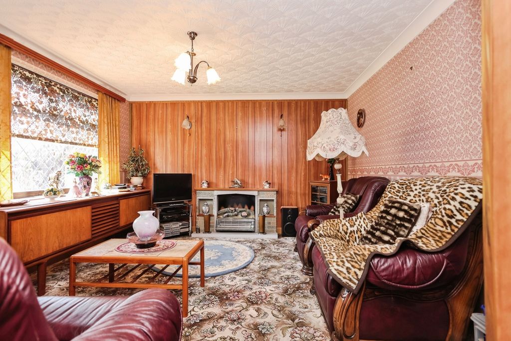 Property photo 3 of 19 Pbox-Img.Jpg