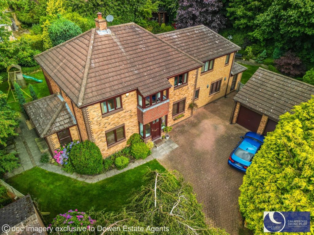 Property photo 1 of 22 Half-Size-9