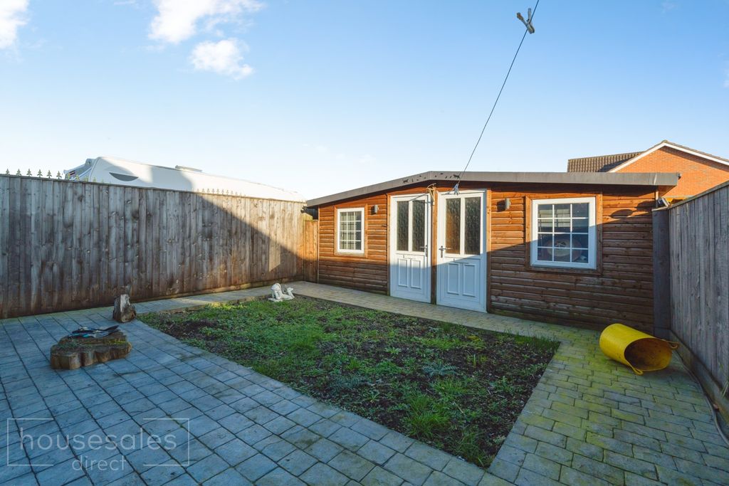 Property photo 3 of 13