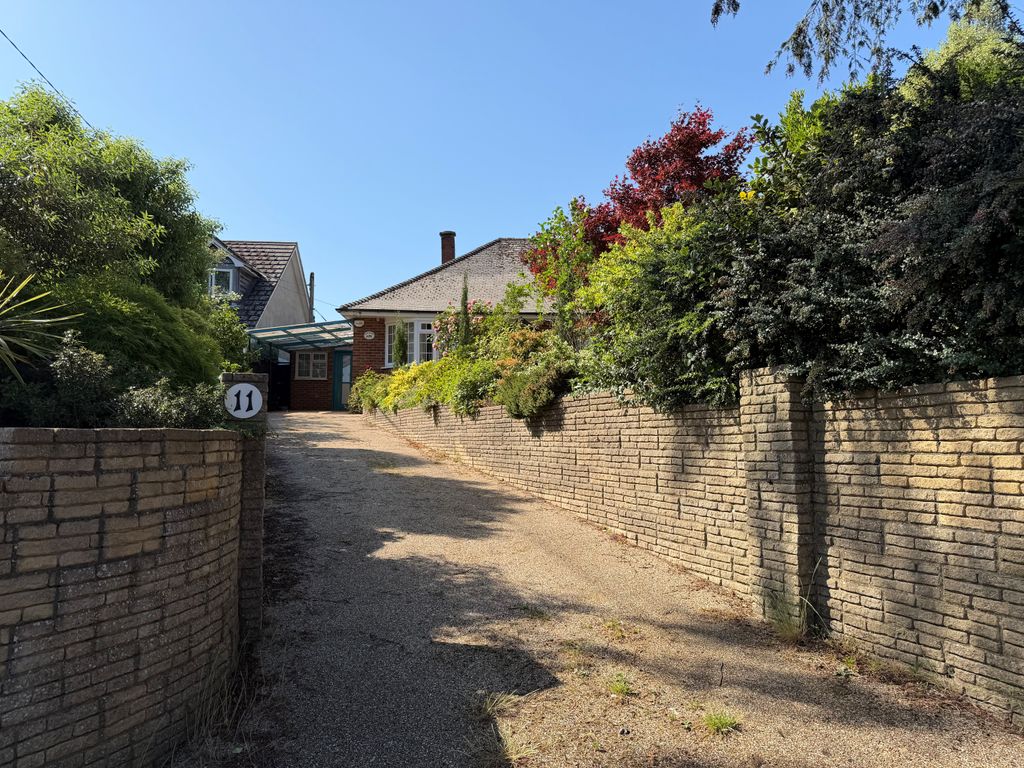 Property photo 2 of 14