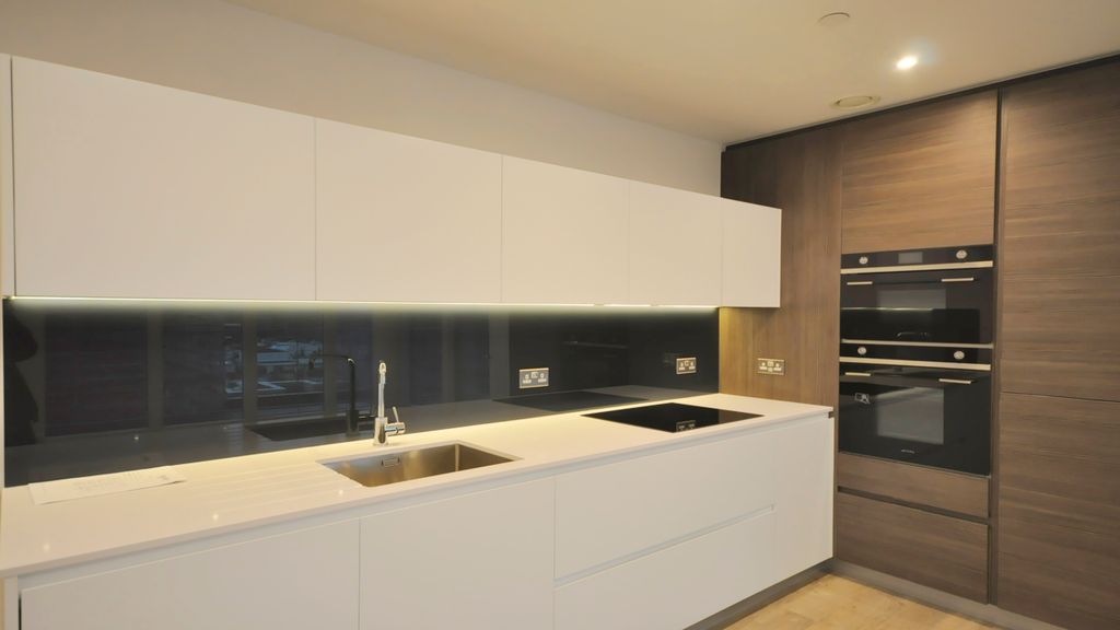 Property photo 2 of 12 Photo 04