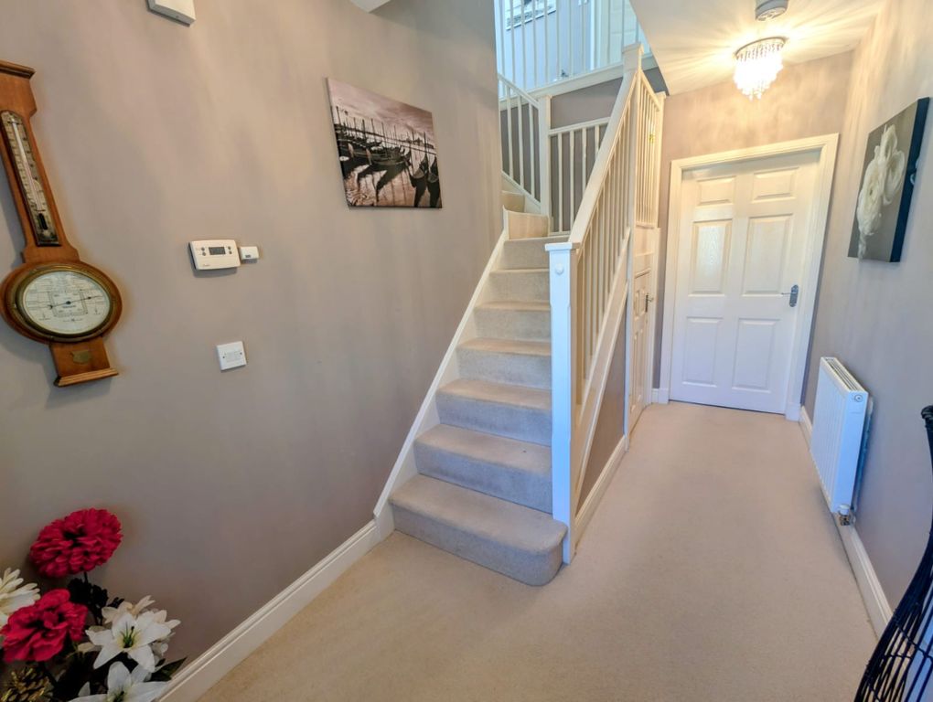 Property photo 1 of 28 Hall