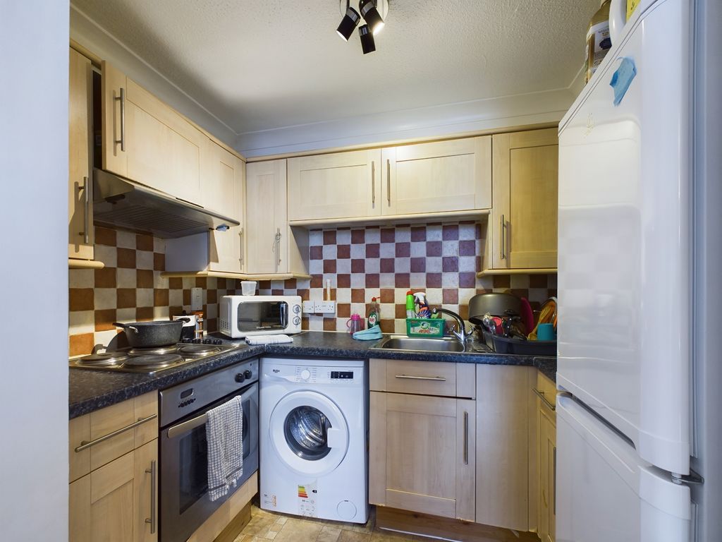 Property photo 2 of 6 Cam02519G0-Pr0004-Still003