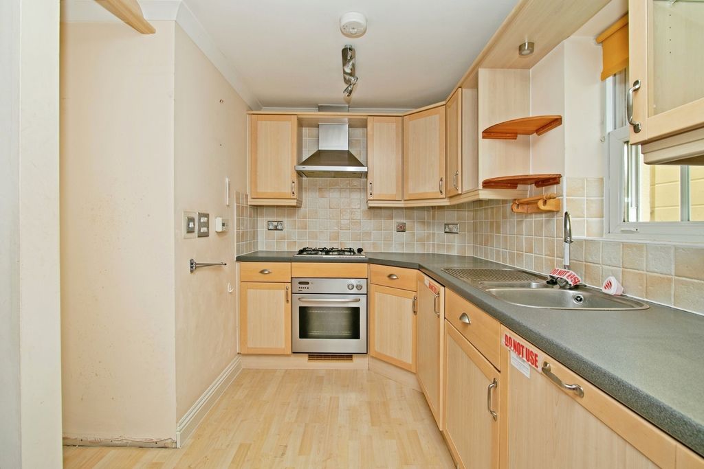 Property photo 2 of 18 Pbox-Img.Jpg