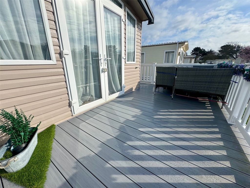 Property photo 2 of 11 Picture No. 20