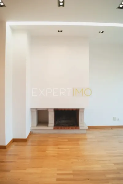 Property photo 2 of 32 Img 2