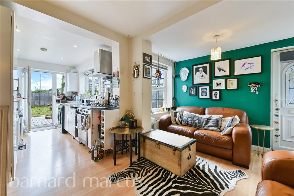 Property photo 2 of 9 Living Room