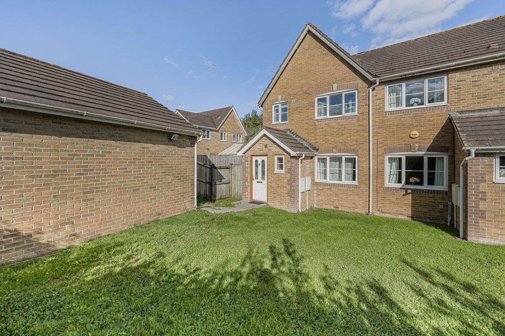 Property photo 1 of 31