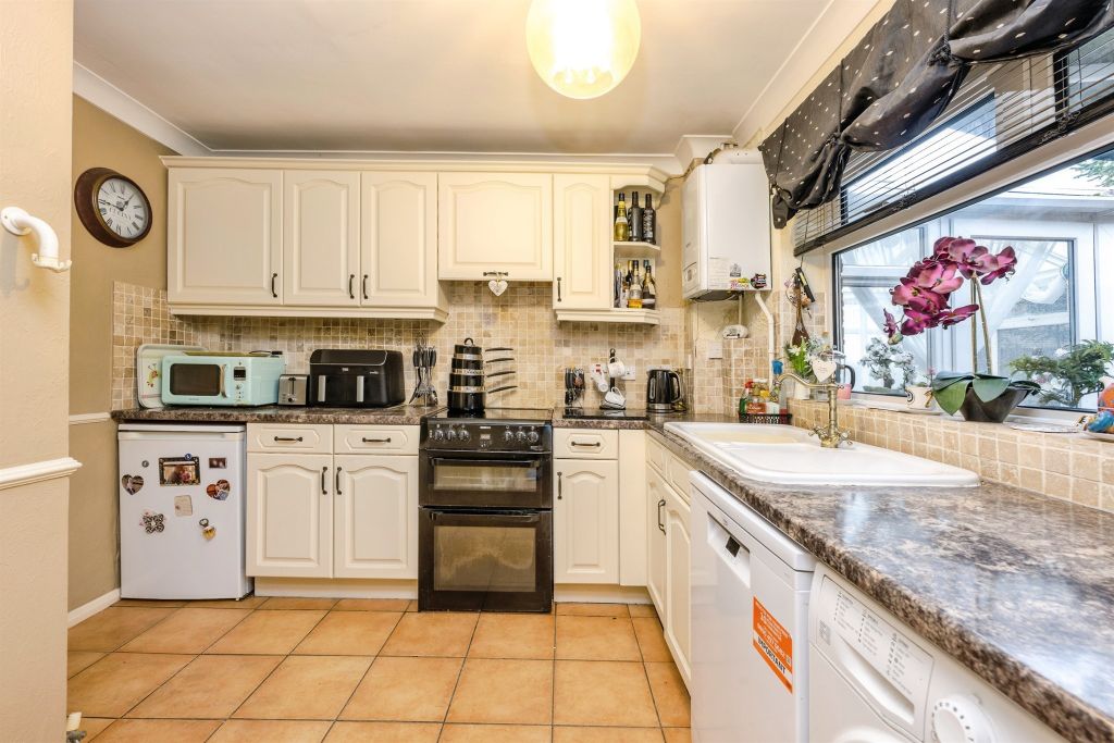 Property photo 3 of 17