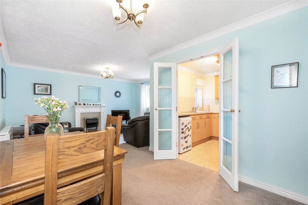 Property photo 3 of 11 Picture No. 14