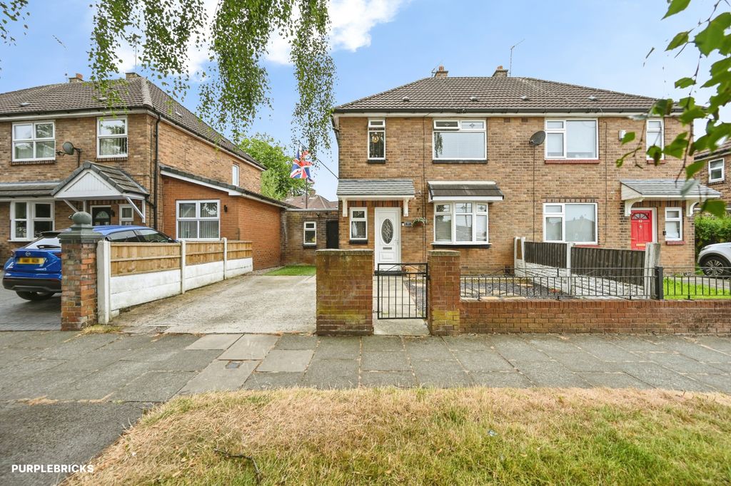 Property photo 2 of 22