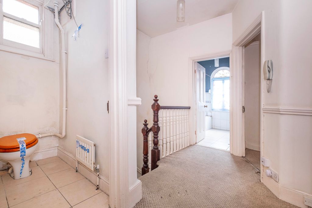Property photo 3 of 3