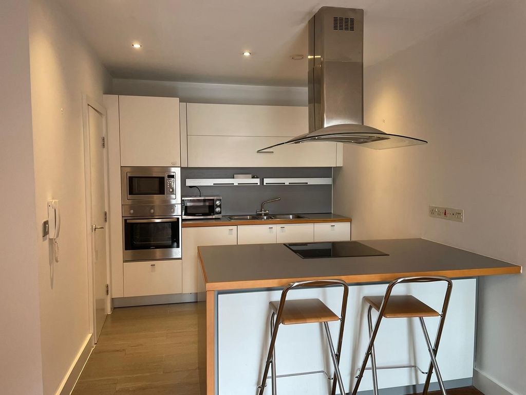 Property photo 2 of 5