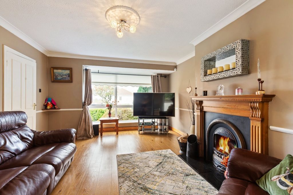 Property photo 3 of 10 Picture No. 06