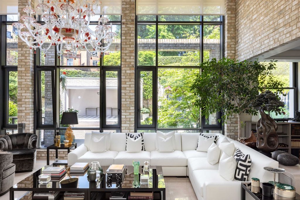 Property photo 3 of 30