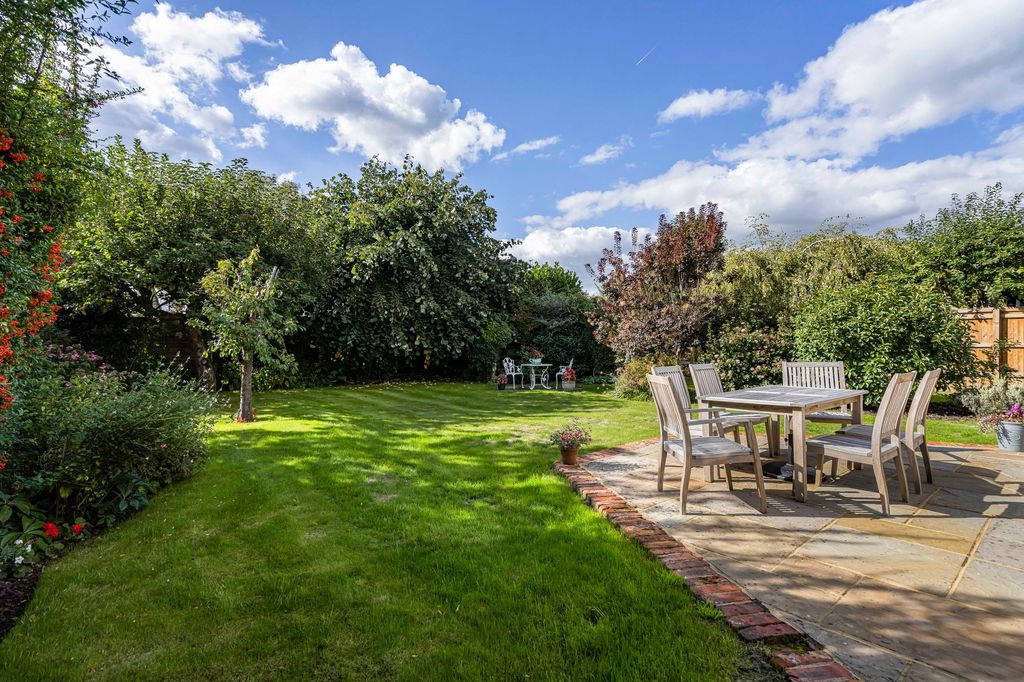 Property photo 3 of 9