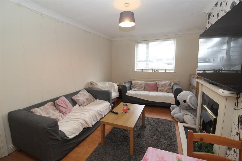 Property photo 3 of 21 Img_1785.Jpg