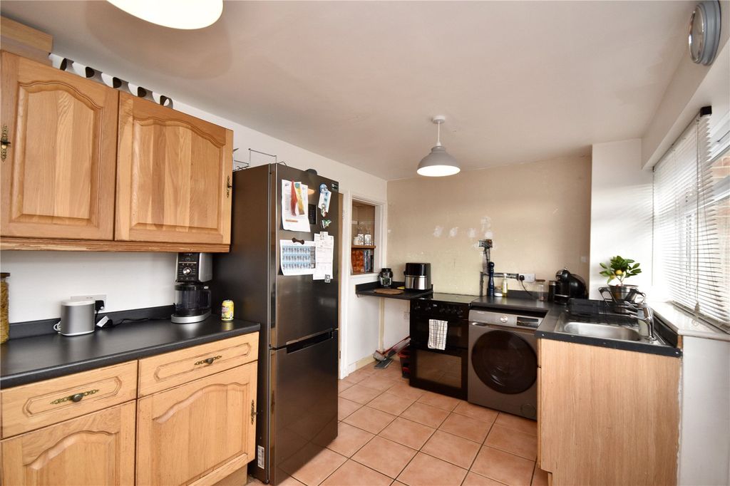 Property photo 3 of 17 Picture No. 12