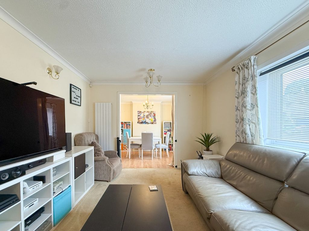 Property photo 3 of 22 4428473