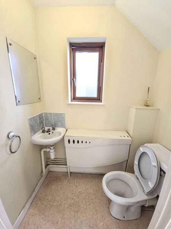 Property photo 3 of 9 Photo 3