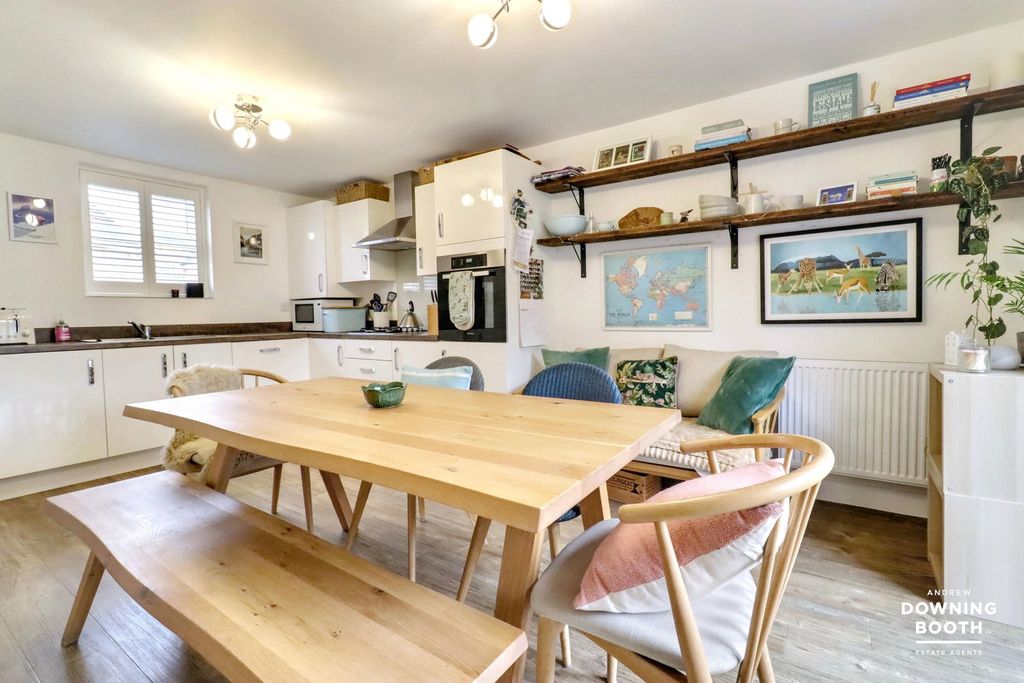 Property photo 2 of 29