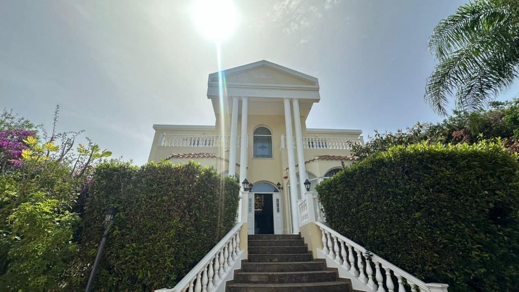 Property photo 1 of 26