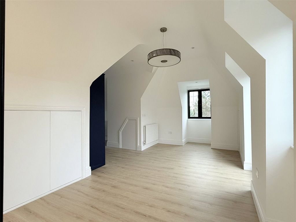 Property photo 3 of 14 Picture No. 04