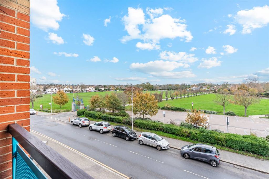 Property photo 2 of 16