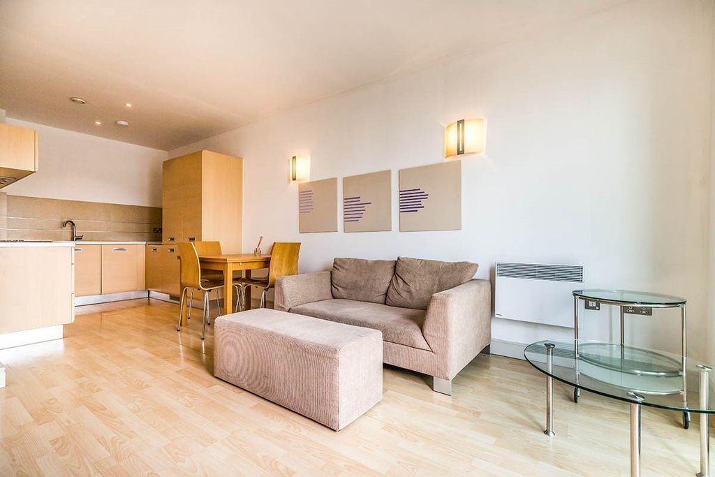 Property photo 2 of 8 Picture No. 01