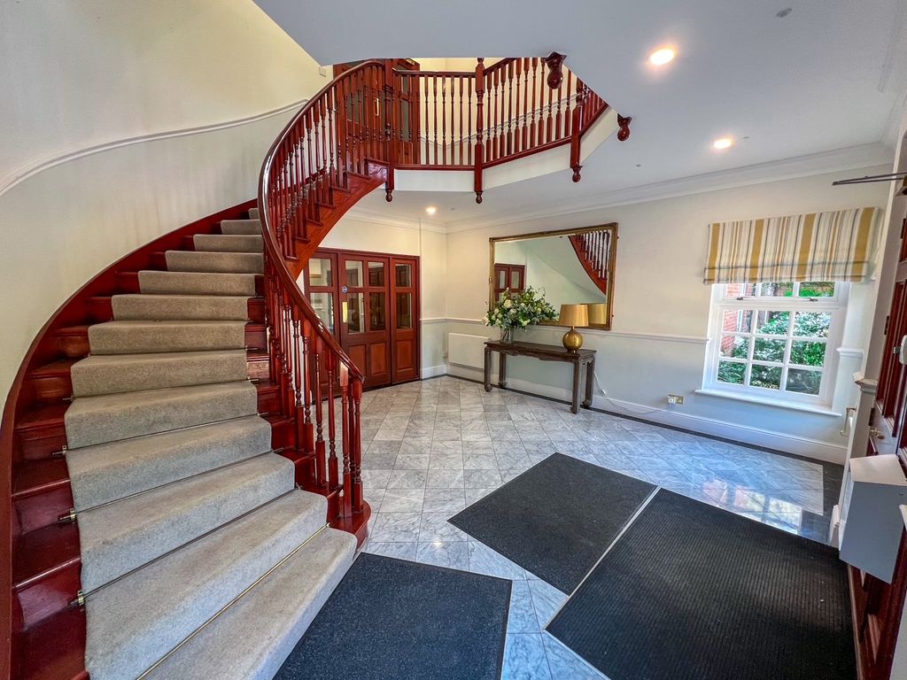 Additional image 13 of 2 bed flat for saleMolesey Park Road, East Molesey KT8