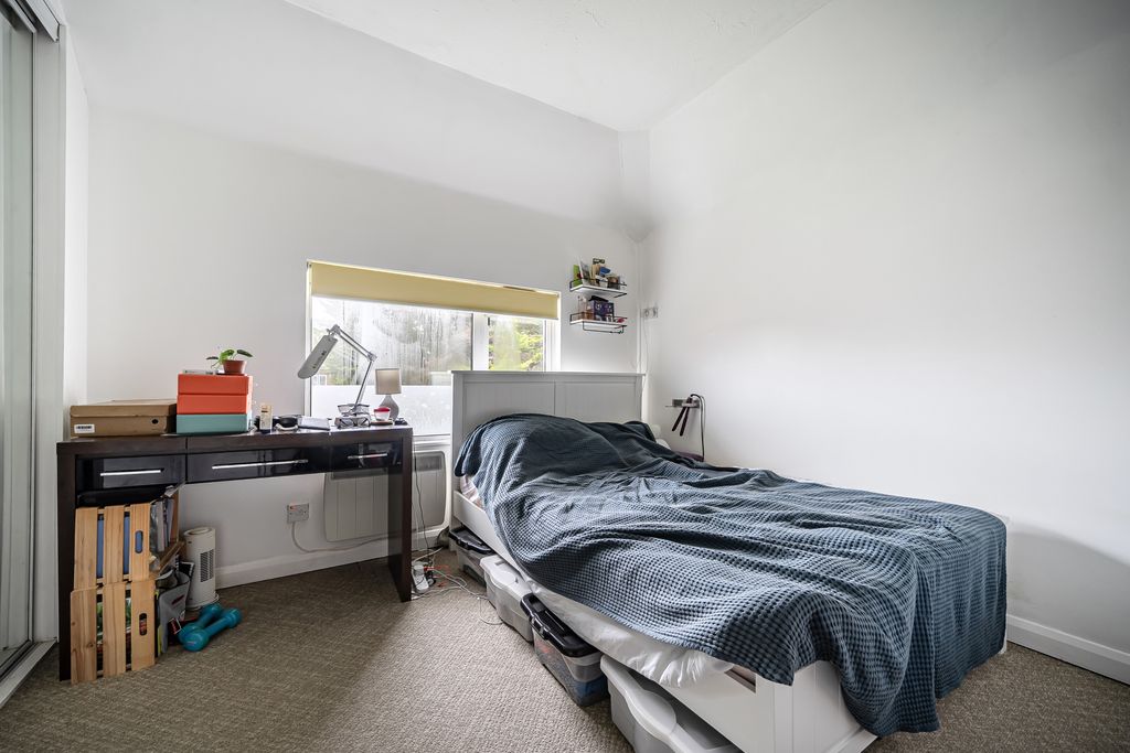 Additional image 14 of 1 bed flat for saleForlease Rd, Maidenhead SL6