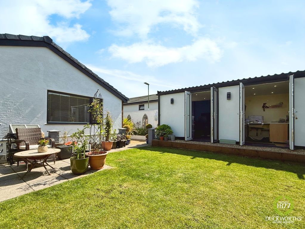 Property photo 2 of 30