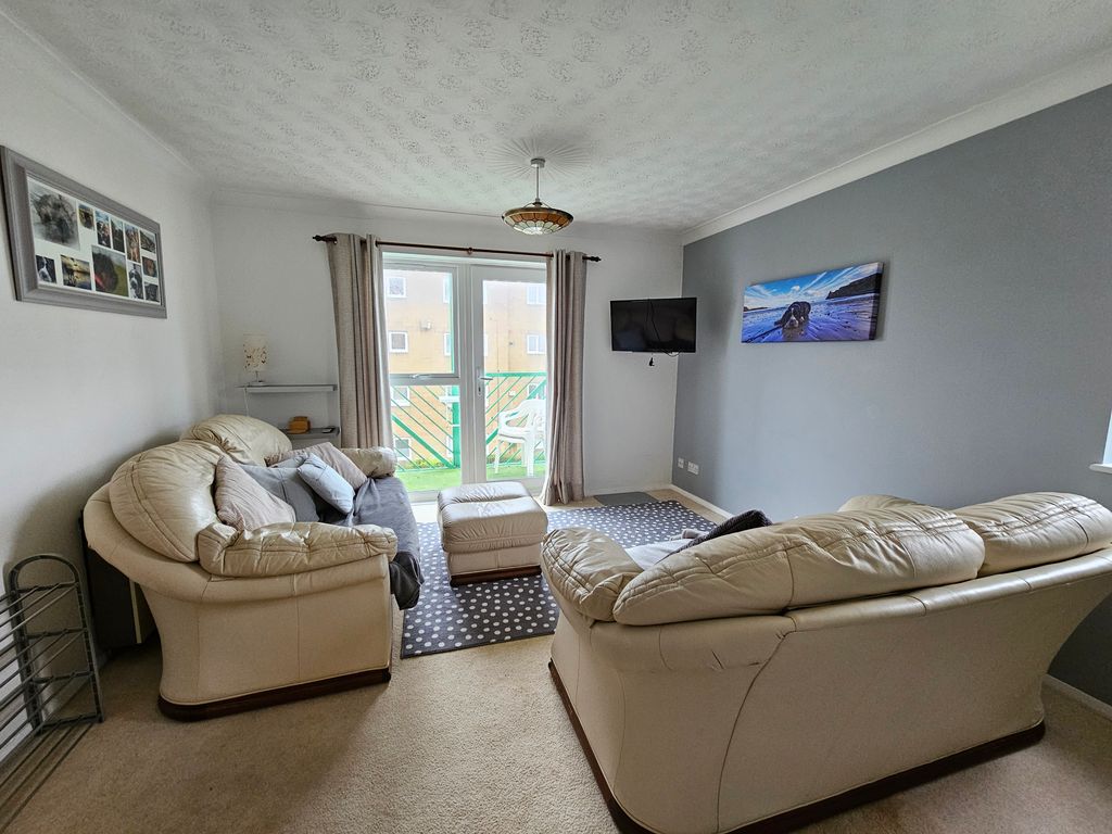 Property photo 2 of 3
