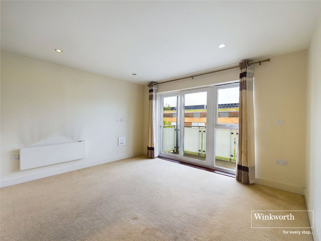 Property photo 3 of 10 Picture No. 15