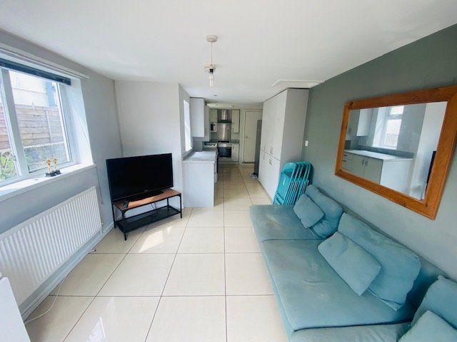 Property photo 1 of 9 5 Bedroom Student Accommodation.