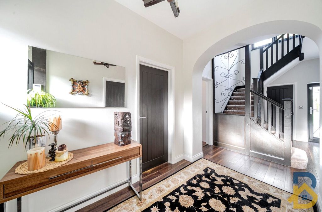 Property photo 2 of 18 Picture No. 36