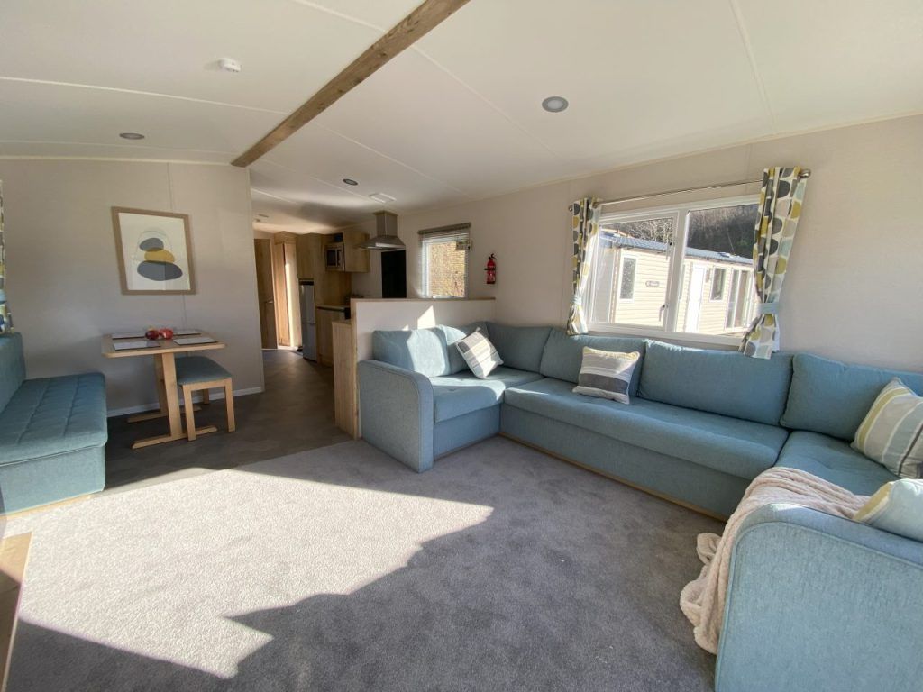 Property photo 2 of 9 2
