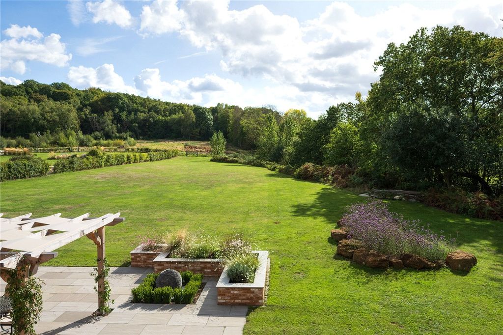 Property photo 2 of 53 Picture No. 03