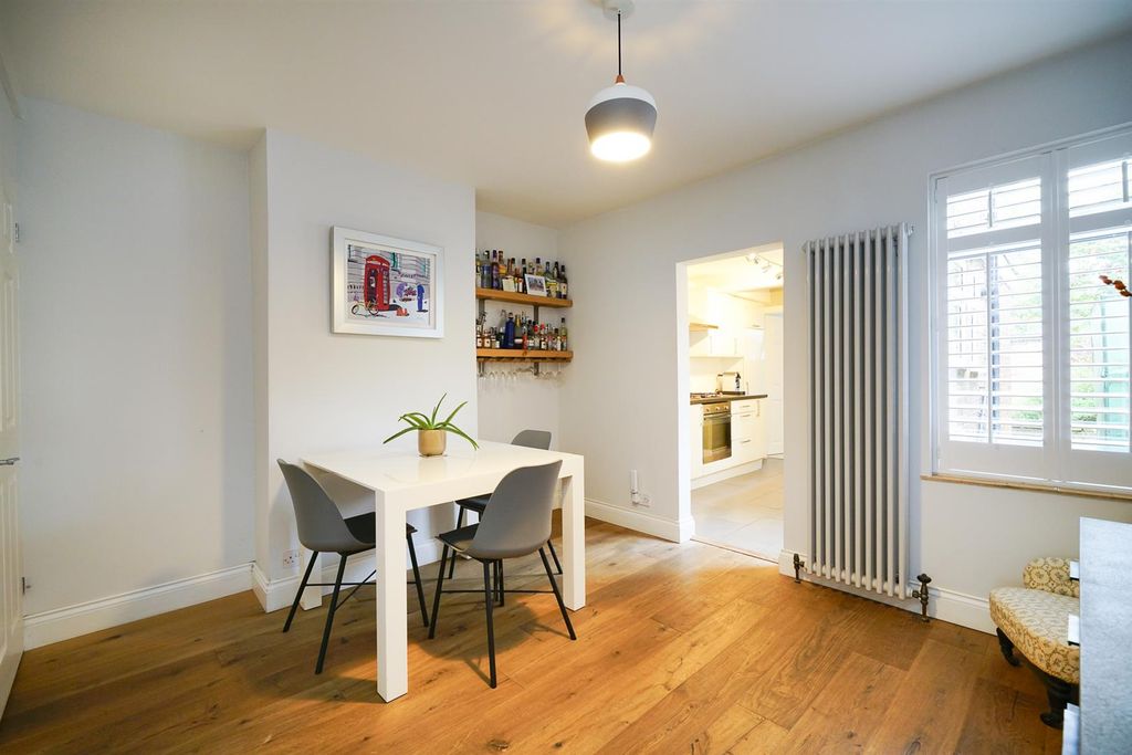 Property photo 3 of 19 Dining Room