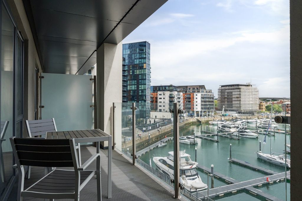 Property photo 2 of 12 Picture No. 04