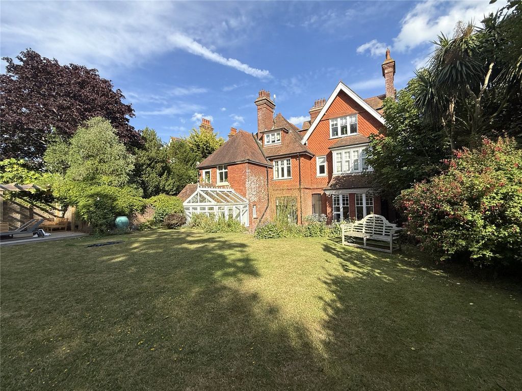 Property photo 1 of 16 Picture No. 02
