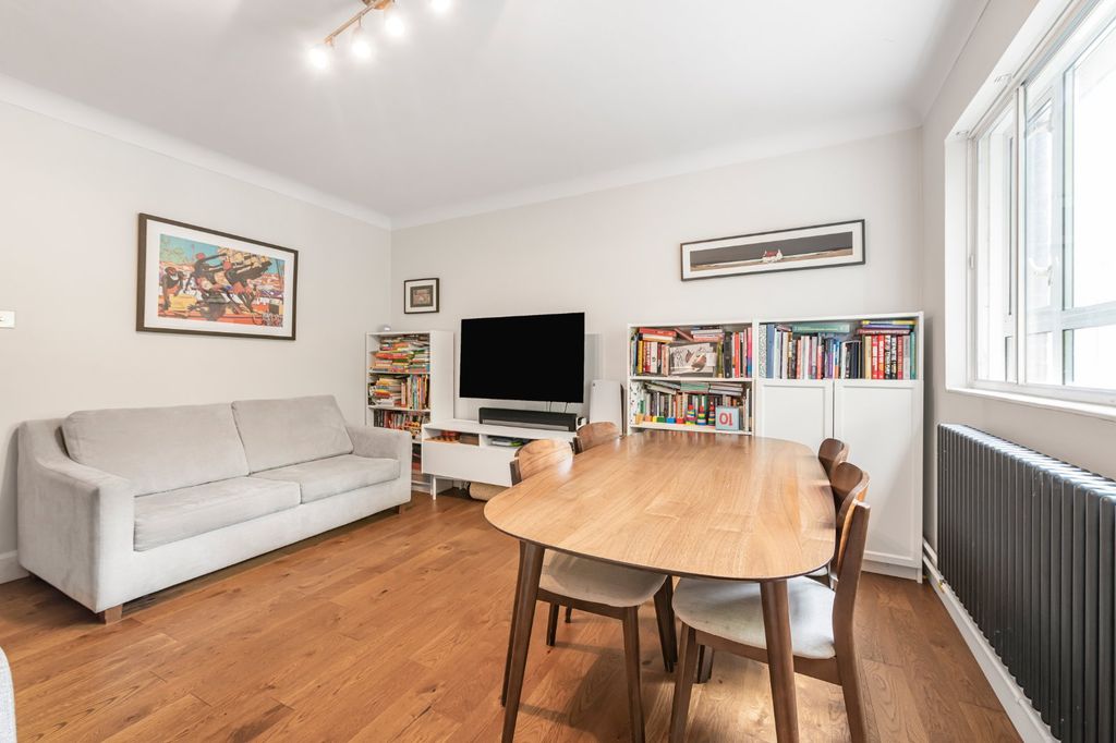 Property photo 2 of 16 Picture No. 32