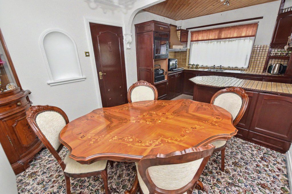 Property photo 3 of 18 Kitchen/Diner