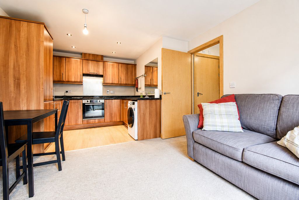 Property photo 2 of 7