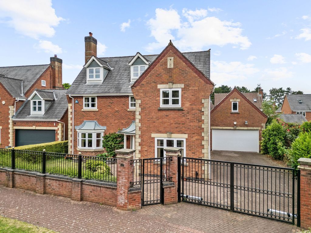 Property photo 1 of 30